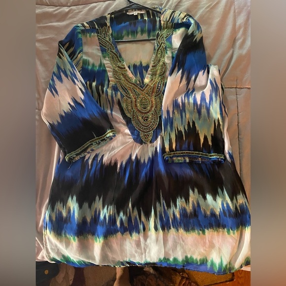 Tops - Medium see trough fabric